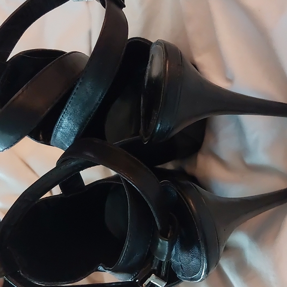 BCBG open toe boots - Picture 6 of 10